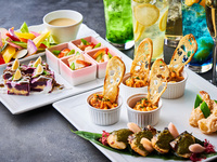 【お集まりプラン】グランドディナービュッフェ＋プレミアムフリーフロー★平日限定★8,200円　＊4/6～5/1、5/7～6/30