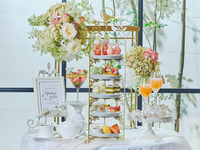 ＜土日祝＞『スペシャルデザート&スペシャルドリンク付き抹茶香るストロベリーアフタヌーンティー』 新緑の爽やかな装い～饗宴するひとときを～　マリアージュフレール1杯＋その他ドリンクお替り自由