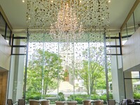 ＜土日祝＞『窓際席確約 抹茶香るストロベリーアフタヌーンティー』 新緑の爽やかな装い～饗宴するひとときを～　マリアージュフレール1杯＋その他ドリンクお替り自由