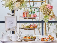＜平日＞『新緑の抹茶＆ストロベリーアフタヌーンティー』 スイーツでお花見気分！～桜といちごが奏でる心ときめくひとときを～　マリアージュフレールもドリンクお替り自由