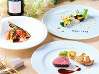 【★4月限定！お祝いにおすすめ★】スパークリングワイン含む3杯のペアリングワイン付！メインはオマールエビ・国産牛フィレ肉を含む全5品フルコースディナー