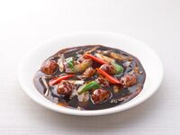 【アラカルト】31.黒酢の酢豚　中盆