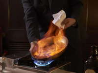 クレープシュゼット　フランベサービス