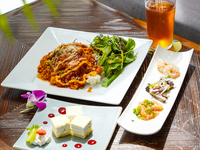 【ハワイアンロコセット】前菜と選べるメインにデザートなど全3皿（GW専用）