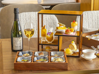 [Lounge Area] <All-you-can-drink Champagne and Houou Biten Fruit Liqueur> Sakura Strawberry Chinese Evening High Tea (March 5th - May 6th)
