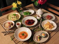  Taiwan Tasting Course (for 2 or more people)