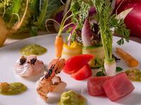  新ランチコース A ￥6,500　乾杯スパークリングワイン付き　