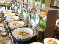 Lunch & Sweets Buffet (Saturdays, Sundays, and public holidays) Elementary school students