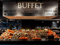 [Buffet] <120-minute limit> Yakiniku & Japanese, Western and Chinese buffet with over 150 dishes including red king crab + all-you-can-drink alcohol