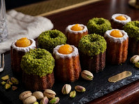 TAKEOUT "カヌレセット　5個入り ピスタチオ 柑橘"