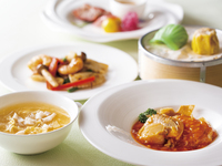 Lunch course “HUKUGEN“ with 1 drink