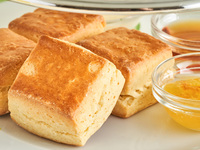 【Honey Afternoon Tea】Unlimited refills on coffee! Includes rosé sparkling wine.