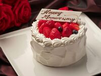 【★GW限定！大切なお祝いの日におすすめ★】・乾杯酒＆ホールケーキ付！メインはオマール海老・国産牛フィレ肉を含む全5品フルコースディナー