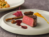 【お祝いのディナーにおすすめ！】メインが国産牛など高級食材が愉しめる贅沢フルコースディナー全6品～SPECIAL～