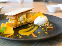 【ランチ】《平日限定》ル・ブール・ノワゼット名物デザート“マンゴーのミルフィーユ”が食べられるデザートコース（全4品）