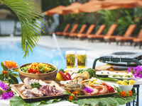 Poolside BBQ  "UCHINA"(4/24～7/16, 9/25～10/31）