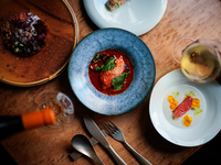 Seasonal course (7 dishes + wine pairing)