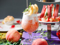 【TEA TIME】アフタヌーンティーセット　シーズナルドリンク付き＜平日＞