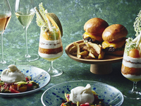 【Weekdays】Signature Burger Terrace Experience