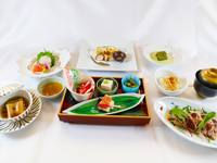 季節懐石 6,900円