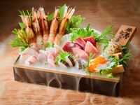 【2日前までのご予約で1000円割引!!】ダントツ人気★名物玉手箱も楽しめる満足度120％【一期一会コース】飲み放題付税込5000円