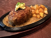【肉（29）の日ランチ】ワンポンド鉄板ハンバーグ