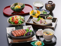 Grilled steak set for lunch（High Quality Beef 80ｇ）￥7,920