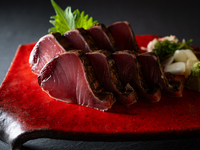 6月～【土佐の地酒飲み放題】名物かつをの藁焼き塩たたき×鮮魚の藁焼きx初鰹のお刺身　全15品【龍馬コース】