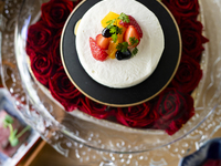 Private room overlooking the garden: [Garden Chef's Choice Course] 'Grilled Wagyu Beef on Lava Stone & 5 Pieces of Edomae Sushi' 9 dishes in total. Special weekday price: 7,700 yen (tax included)