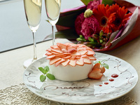 Lunch Course A [Anniversary] Weekday-exclusive price, includes a size-4 cake, choice of main dish – 4 courses total