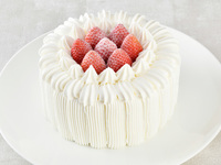 苺入り生クリームケーキ　7号（21㎝）
