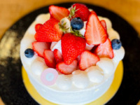 【通年販売】苺たっぷりショートケーキ（6号）