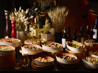 【華金に】金曜日限定 | NAMIKI667 Tapas Table+ワインフリーフロー