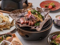 Private room guaranteed for dinner [Room charge waived for reservations of 4 or more people] A carefully selected course featuring rice from Gifu, a renowned rice-producing region.