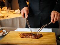 【エテ】<夏の余韻>国産牛ロースの炭火焼きステーキ150gと特製デザートワゴンを愉しむ特別コース（全4品）