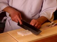 [Cena - Solo cibo, sala privata, bevande non incluse] 10 piatti stagionali con ingredienti stagionali di prima qualità, tra cui manzo di Kobe -Ranman-