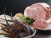 <Teppanyaki: TEPPAN> Authentic Teppanyaki Dinner Course with Live Spiny Lobster and Choice of A5 Yonezawa Beef [DAIMONJI] June 1st onwards
