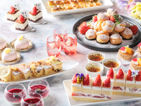 開催は6/30まで！【10周年記念企画：土日祝】＜特別価格＞乾杯ドリンク付き苺のショートケーキ  ・桃と紅茶のフィナンシェ ・苺のパンナコッタなどのスイーツ登場！デザート＆ライトミールブッフェ