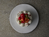 【6/17〜】季節のショートケーキ さくらんぼすもも 丸型 6名様分【 ¥6,500円(税別) 】