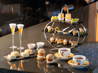 ＜weekend＞adee Seasonal Afternoon Tea & Live Music with a Glass of Champagne