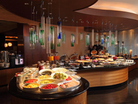 【前日迄の予約│飲み放題付☆前得プラン】　6月週末限定ファミリーディナーブッフェ食べ放題＋アルコール飲み放題￥7,500→￥6,500★