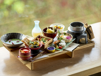 京丼五種食べ比べ膳~鱧と夏野菜　納涼みぞれ鍋~（ 夏ver./2026.7月1日～）　