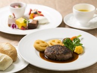 【7/18～9/30限定 │小学生以下料金 】神戸須磨シーワールド入園券付きお子様ランチプラン　お子様プレート + ソフトドリンク