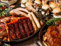 11:30-12:00予約★夏休みランチブッフェ★ 小学生6歳～12歳　炭焼きBBQ☆ミートフェア＆四川中華ブッフェ 