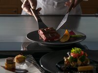 Limited from 6/15 to 6/26 × with foie gras ★ Chef’s recommended dinner