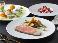[July & August] WEB Exclusive: Domestic Beef Roast Beef Dinner Course
