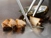 【ランチ】活蝦夷鮑の踊り焼きと黒毛和牛のコース
