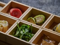 【6月限定】人気朝食をランチで。里山前菜と選べる「鰻・国産牛すきやき」贅沢フルコース