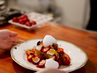 I had a 12cm seasonal shortcake to eat in.