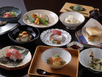 [2nd Anniversary Dinner] Enjoy Kyoto's summer with 10-course Kyoto-style kaiseki meal featuring eel and sweetfish + pairing with 9 types of premium Japanese sake [Celebratory Meal]
